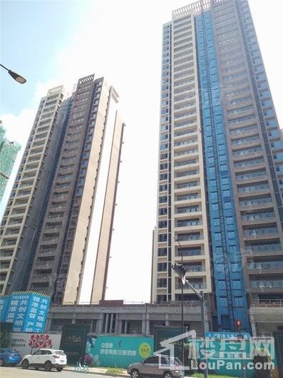 三利麓山城实景图