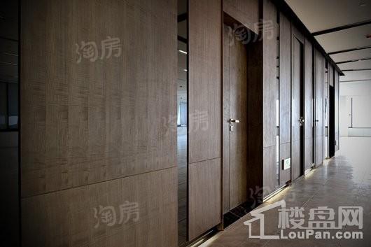 中国华商金融中心写字楼样板间