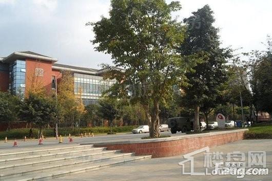 中国铁建西派澜岸配套图