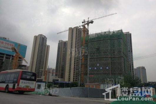 招商中央华城实景图