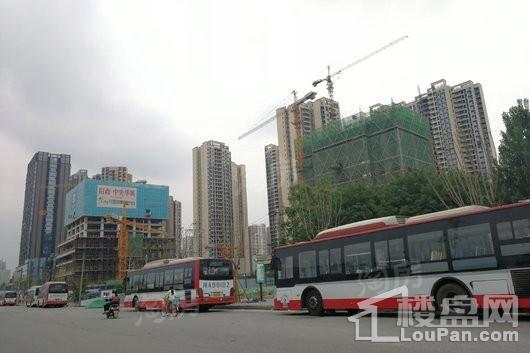 招商中央华城实景图