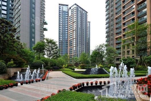 新鸿基悦城实景图
