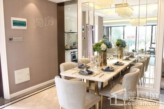 金辉新城半岛云著样板间