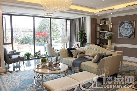 金辉新城半岛云著样板间