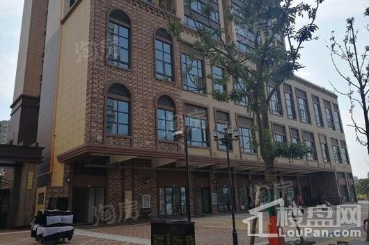 蓝光乐彩城 商铺实景图