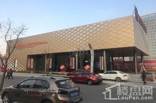 王府井·大象城缤纷街实景图