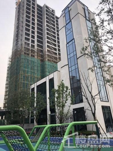 万科金域蓝湾实景图