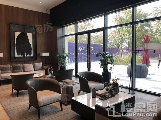 万科金域蓝湾实景图