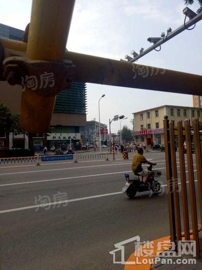 亿信国贸大厦实景图