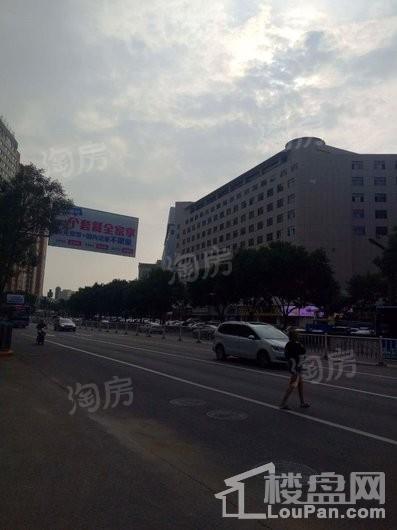 亿信国贸大厦实景图