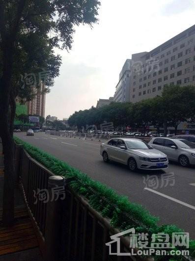 亿信国贸大厦实景图