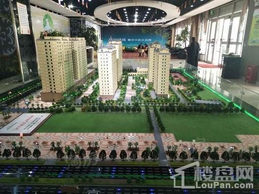 信达绿城小区实景图