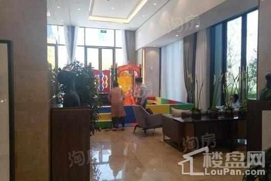 爱琴海国际广场实景图