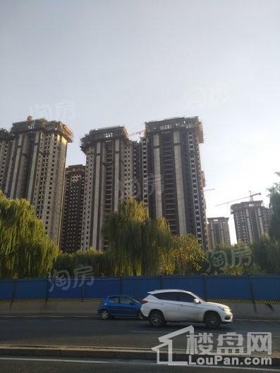 国赫天著实景图