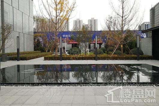 融创中心实景图