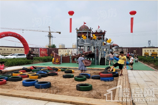 中格·云景里实景图