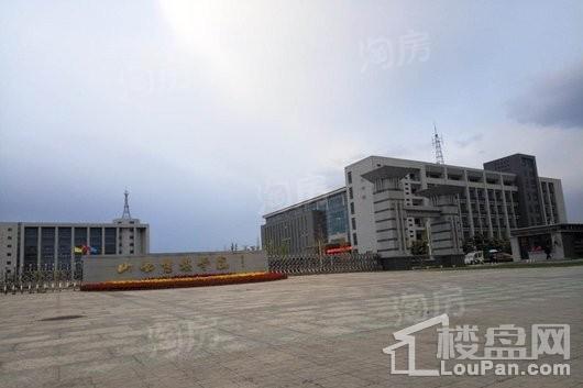 中格·云景里配套图