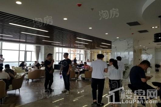滨河时代广场实景图