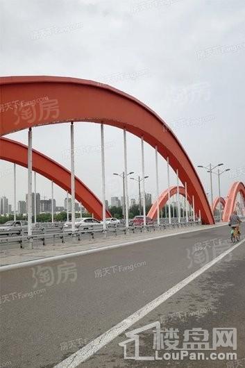 滨河时代广场配套图