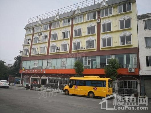 中房芳华美地配套图