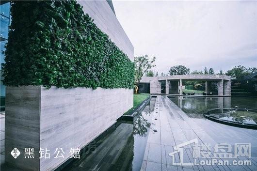 蓝光睿创新筑实景图