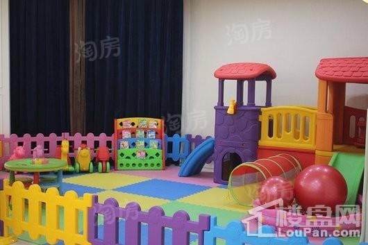 高铁都市花园实景图