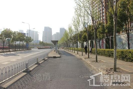 高铁都市花园配套图