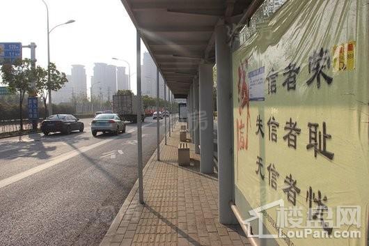 高铁都市花园配套图
