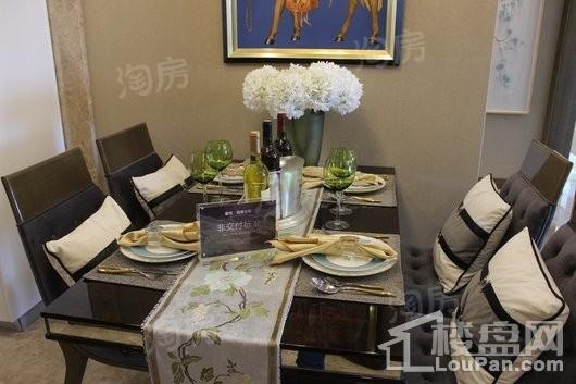 荣光崴廉公馆样板间