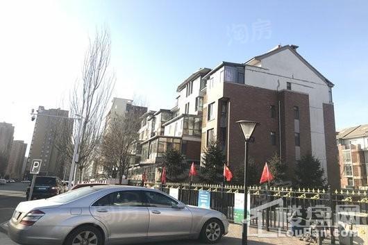 左右城实景图