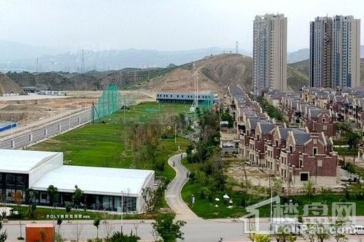 保利领秀山实景图