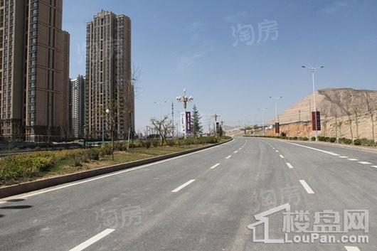 保利领秀山实景图