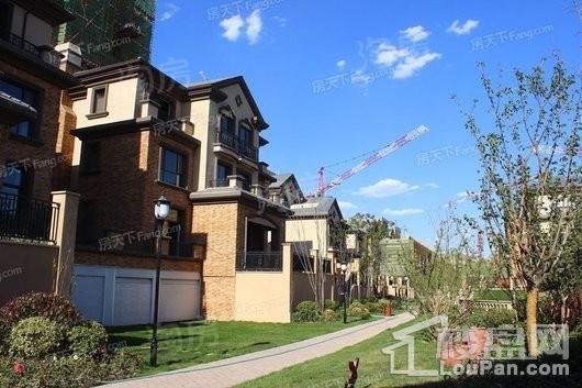 银河国际居住区实景图