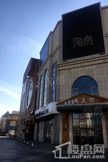 金茂中心实景图