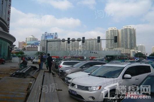 鸿运金茂实景图