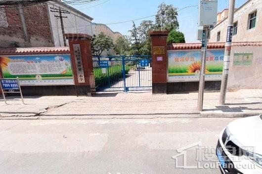 华润置地·誉澜山配套图