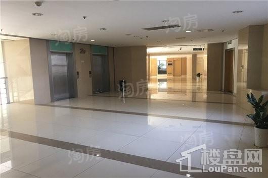 南京滨江总部基地商务区实景图