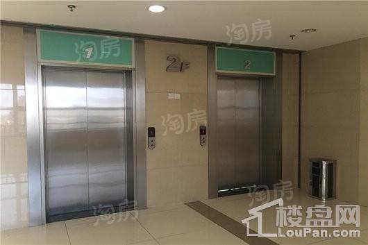 南京滨江总部基地商务区实景图