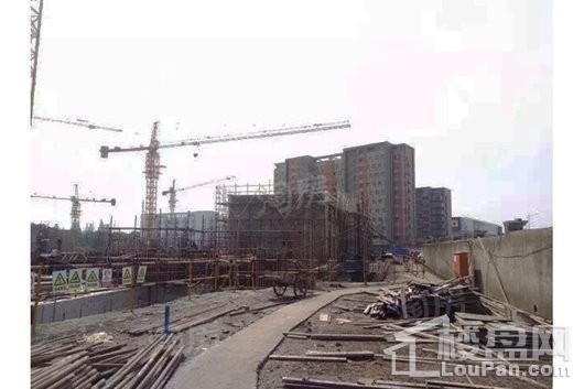 蓝天星港花园实景图