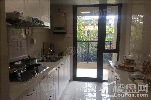 融创中南御园样板间