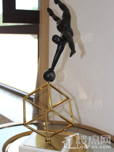 东岸悦府样板间