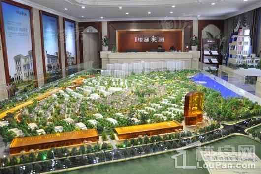 紫金城东湖观澜实景图