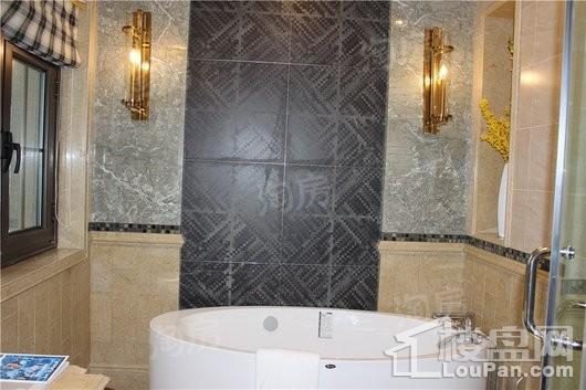 绿城一龙半岛样板间