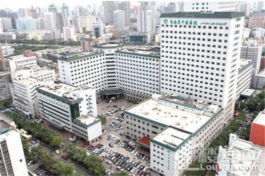 彩云名邸配套图