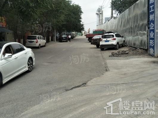 公园尚景配套图