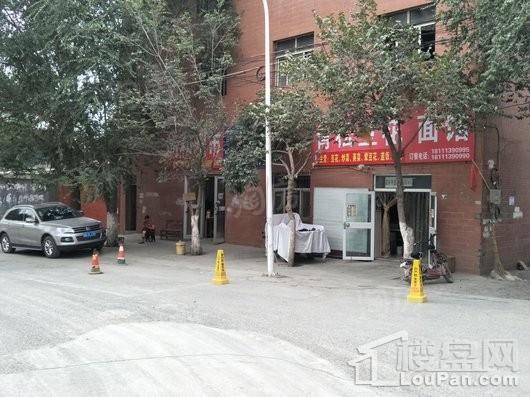公园尚景配套图