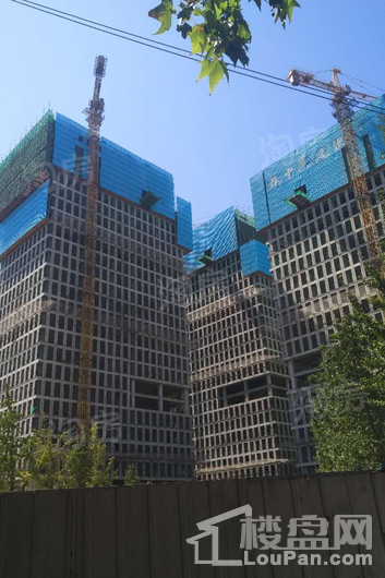 中房元泰广场实景图