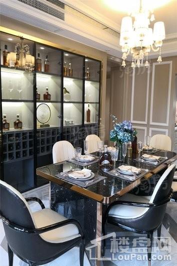 百岛绿城样板间