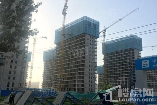 融创中心实景图