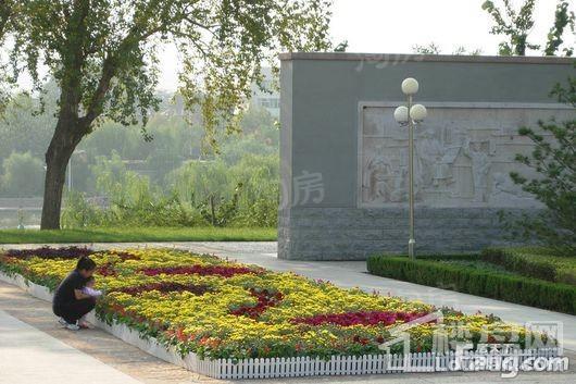 水润华府配套图